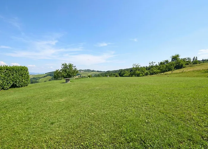 1 Bedroom In * 로이아노